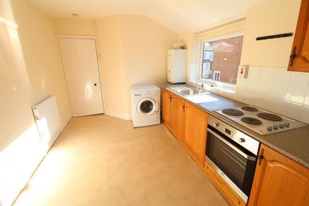 1 bedroom Flat To Let - Photo 5