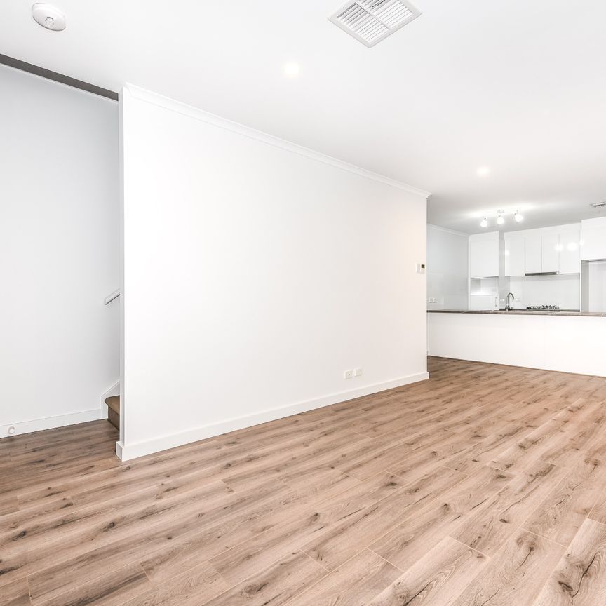 3/24 Hunter Rd, Christies Beach SA 5165 - House For Rent | Domain - Photo 1