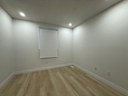 For Lease - 10 Chalkstone Drive Unit# 33, London South, Ontario - Photo 4