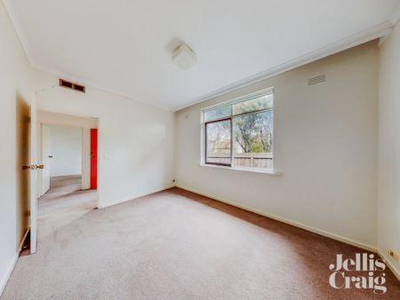 3 Bed, 2 Bath - Photo 5