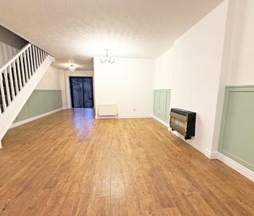 3 bedroom terraced house to rent - Photo 1