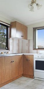 INSPECTION CANCELLED, DEPOSIT RECEIVED - Low-Maintenance Living in the Heart of Lake Illawarra - Photo 4