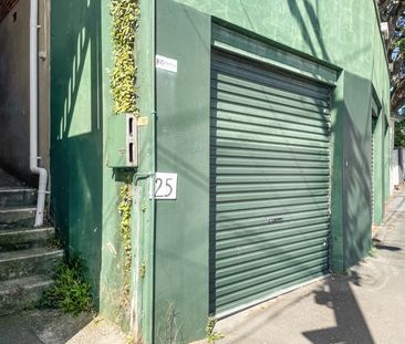 2-Bedroom Flat in the Heart of Newtown - Photo 2