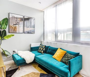 Studio to rent - Photo 1