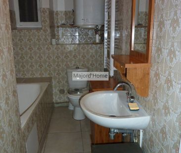 Location Appartement 1 pièce 34m² NIMES 30000 - Photo 5