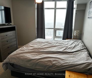 9 George Street N #1605 - Photo 5