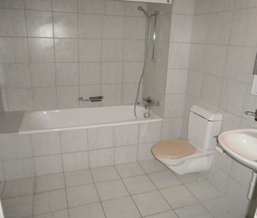 Gemütliche 4.5 Zimmer Wohnung mit grosser, überdachter Laube - Photo 1
