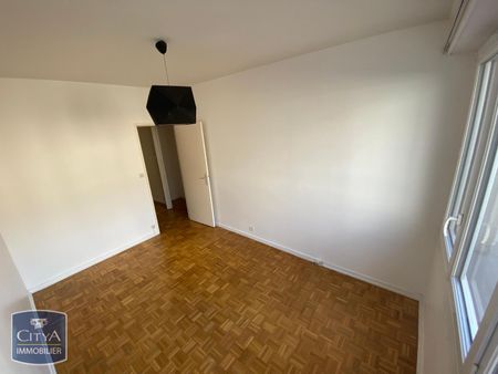 Location Appartement 4 pièces 82m² LE MANS 72000 - Photo 3