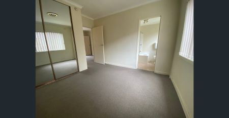 CENTRALLY LOCATED ONE BEDROOM APARTMENT - Photo 4