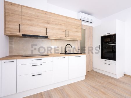 Apartment for rent, 1+KK - Studio, 35m - Fotografie 3