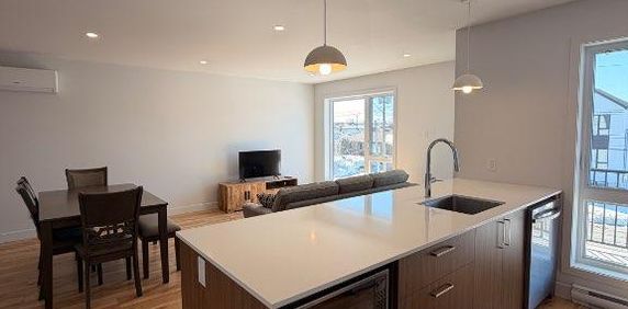 Logement 4 1/2 meublé - Photo 2