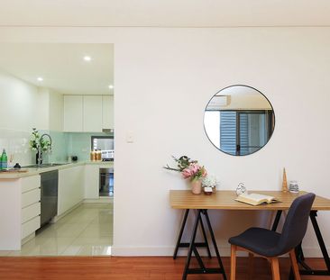 Sunfilled Two Bedroom Apartment! - Photo 6