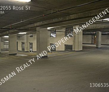 2 Bedroom 2 Bath Downtown Upscale Apartment, with parking - Photo 6