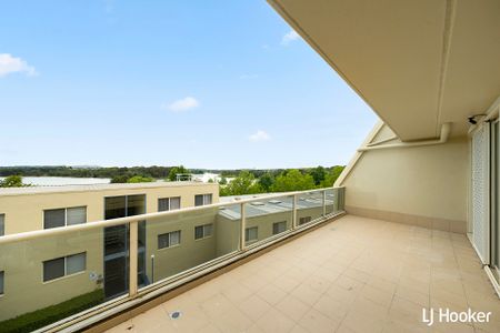 61/9 Chandler Street, Belconnen ACT - Photo 4