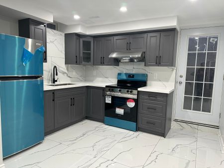 For Lease - 13 Raithby Crescent, Ajax, Ontario - Photo 2