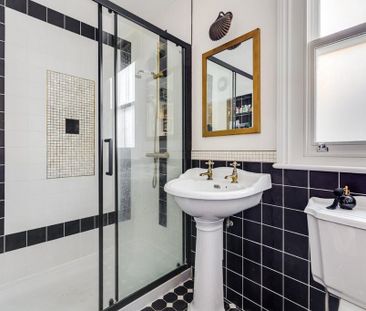 4 bedroom terraced house to rent - Photo 5