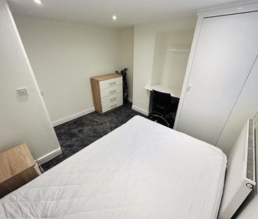Welton Place, Hyde Park, LS6 1EW, Leeds - Photo 4