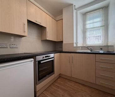 1 bedroom ground floor flat to rent - Photo 2