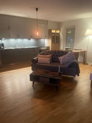 Källvretsslingan, Farsta - Photo 1