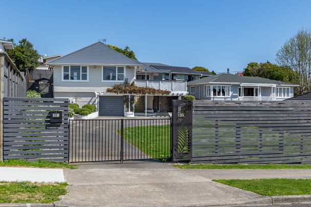 31 Kawiu Road, Levin - Photo 1