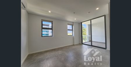Spacious One Bedroom Apartment on Level 3 - Photo 5