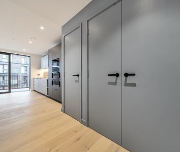 flat to rent - Photo 2