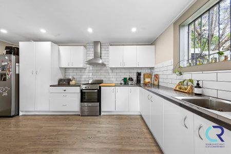 25 Simmons Street, Enmore NSW 2042 - Terrace For Rent | Domain - Photo 4