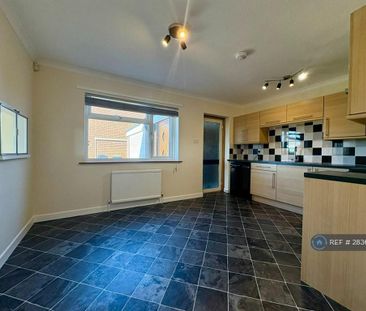 3 bedroom bungalow to rent - Photo 3