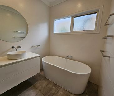 7 Mortimer Street, Huntingdale VIC 3166 - House For Rent | Domain - Photo 6