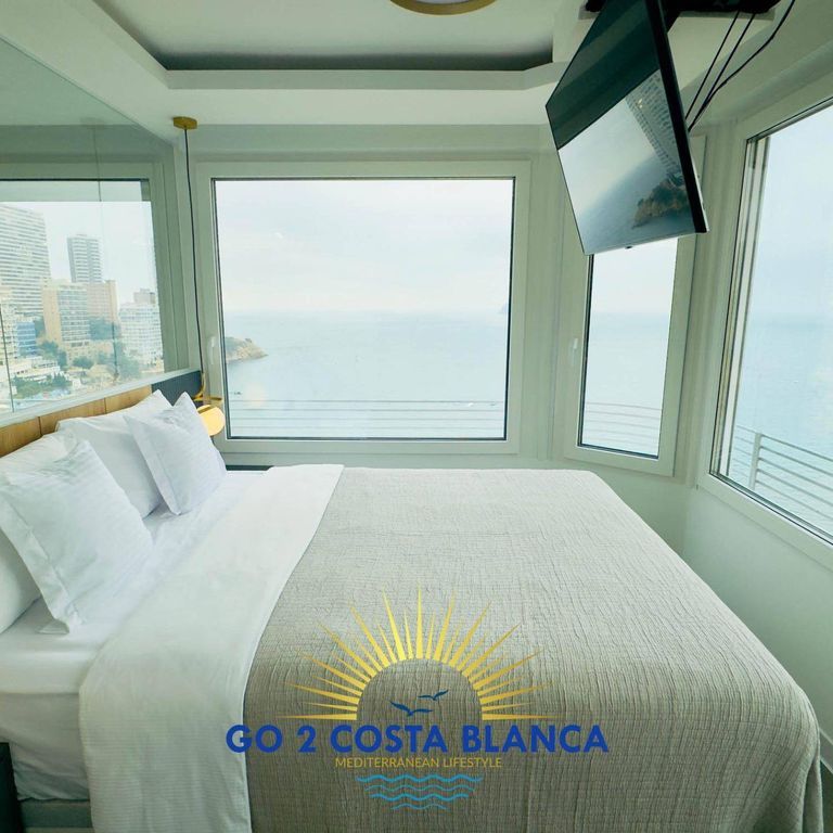 3 room luxury Flat for rent in Benidorm, Valencia - Photo 1