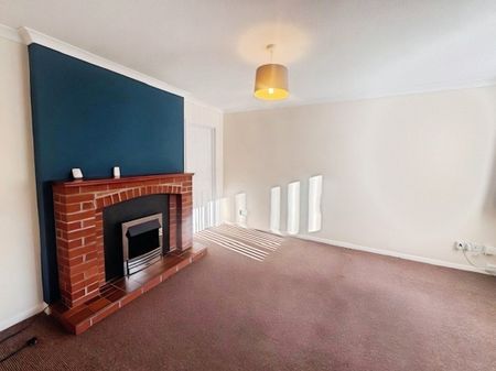 The Martins, Tutshill, CHEPSTOW - Photo 3