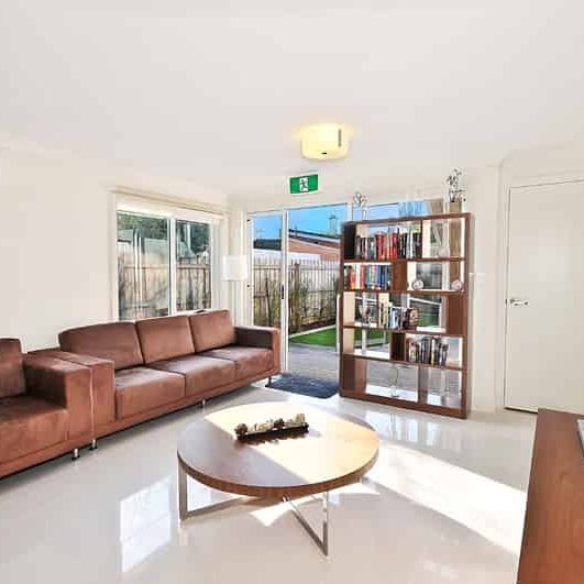 Room 15 (Ensuite) - Photo 1