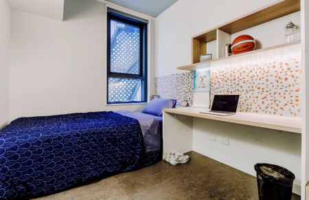 Standard Room in 4-Bed Apartment - Photo 2