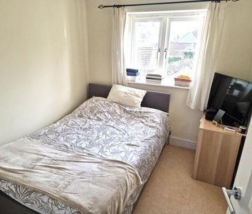 2 bedroom semi-detached house to rent - Photo 3