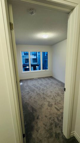 For Lease - 474 Provident Way Unit# 20, Hamilton, Ontario - Photo 2