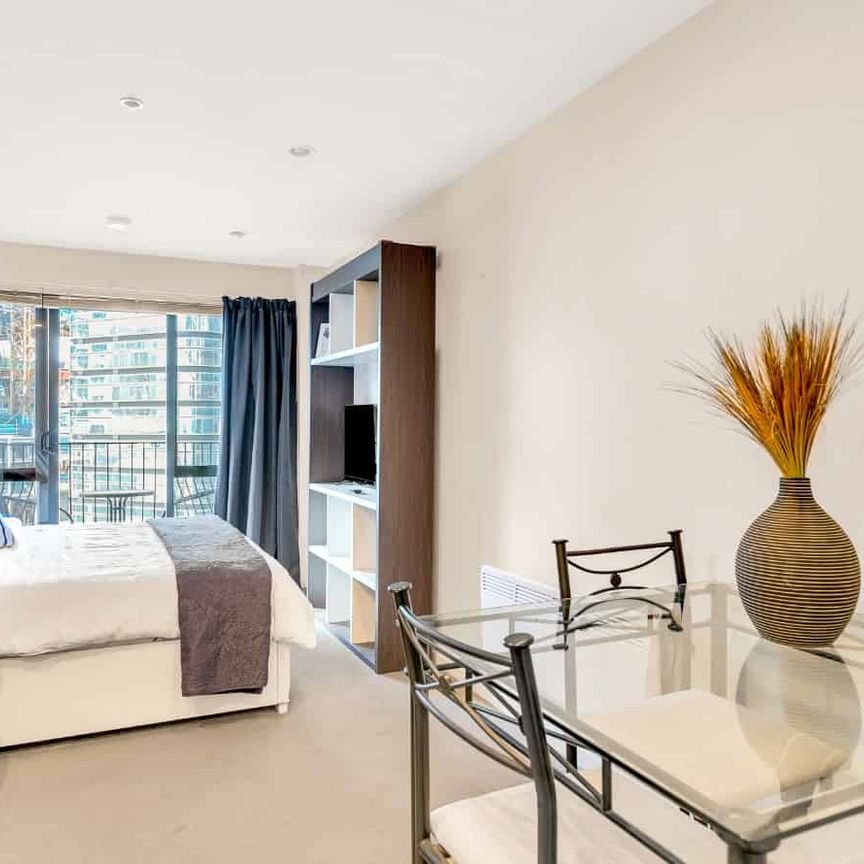 Furnished Studio Apartment! - Photo 1