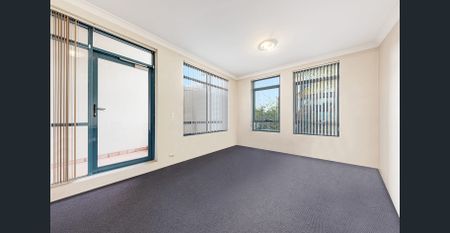 201/99-111 Military Road, Neutral Bay, NSW 2089 - Photo 4