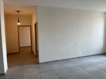 Appartements pleins centre ville avec ascenseur. - Photo 3