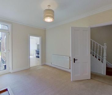 3 bedroom semi-detached house to rent - Photo 1