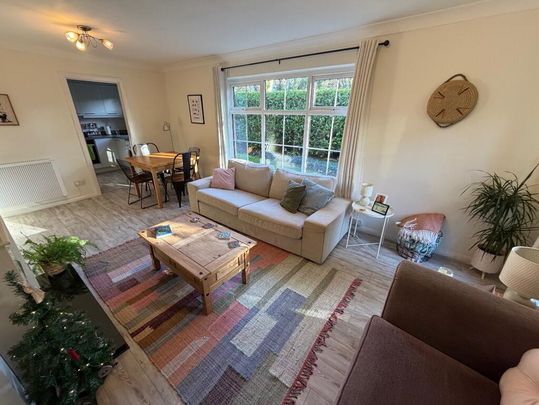 Apt 8 The Hamlets, 33 Hawthornden Road, Belfast, BT4 3JW - Photo 1