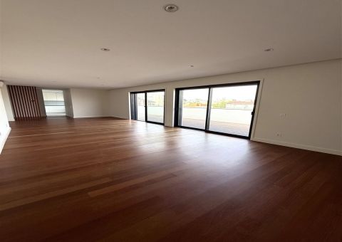 Apartamento T4