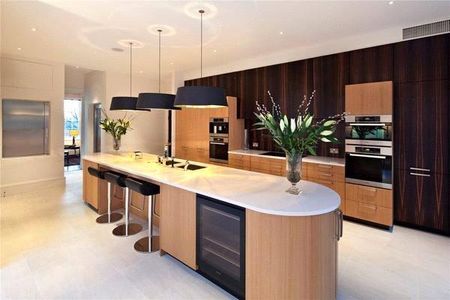 6 bedroom detached house to rent - Photo 5