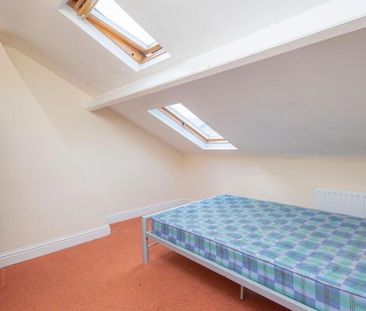 3 Fitzroy Avenue, Belfast, BT7 1HS - Photo 4