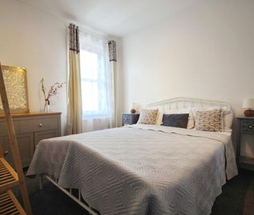 2 bedroom end of terrace house to rent - Photo 6