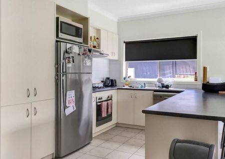 79 Fogarty Avenue, Highton - Photo 3