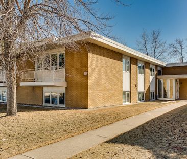 6 - 1111 Renfrew Drive Northeast, Calgary - Photo 2