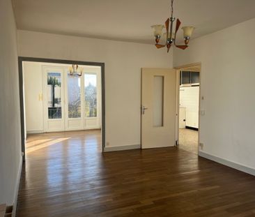 Location Maison 4 pièces 90m² ST YRIEIX LA PERCHE 87500 - Photo 1