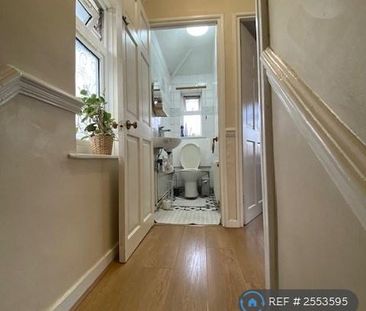 2 bedroom end of terrace house to rent - Photo 6