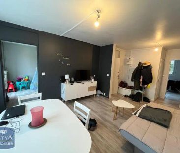Appartement à louer 4 pièces 68.04m² - Photo 2
