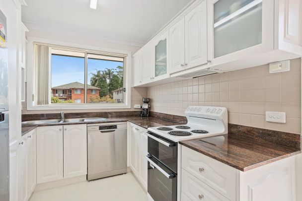Modern Villa Living in the Heart of Wollongong - Photo 1